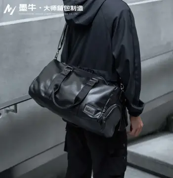 男士旅行包手提包防水运动包圆筒训练健身包大容量行李单肩包ODM